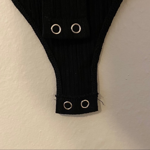 Forever 21 Black Ribbed Lace-Up Short-Sleeve Bodysuit - Picture 5 of 8